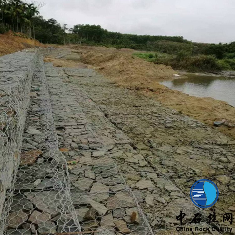 中石鍍鋅固濱籠防洪護(hù)岸固濱石籠擋墻PVC覆塑實(shí)體廠(chǎng)家