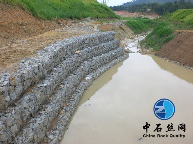 河道防洪工程9×9cm賓格網箱基礎護腳賓格網護墊坡面防護