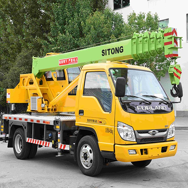 四通機械供應(yīng)5噸福田藍(lán)牌汽車吊建筑工程用運輸起重機支持定制