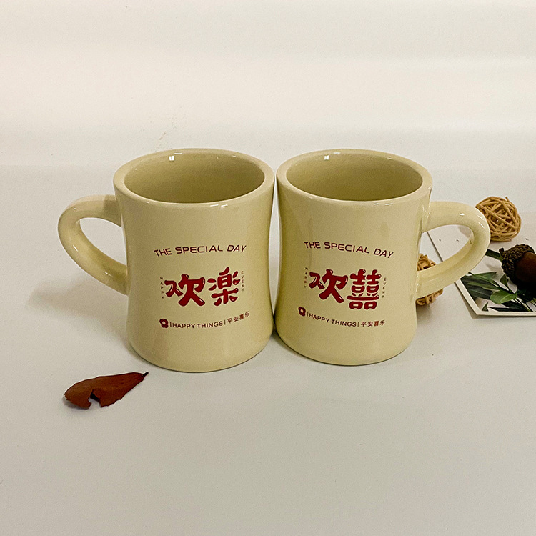 景德鎮(zhèn)復(fù)古奶油色陶瓷小熊杯可愛少女牛奶杯ins風(fēng)情侶馬克杯一對(duì)