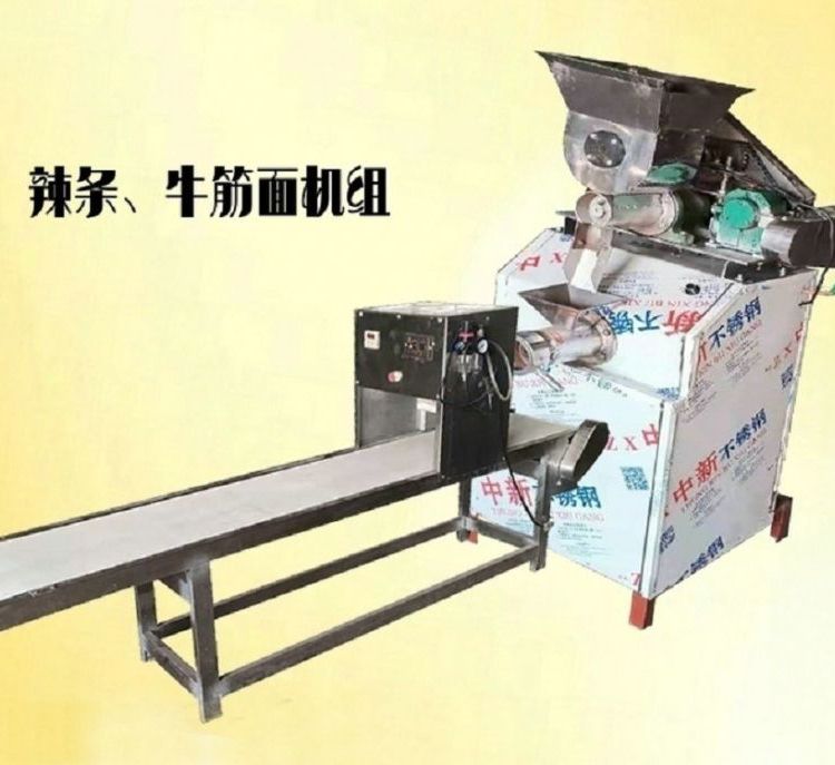 小型辣條加工機組，自動下料辣條機，自動切斷辣皮機