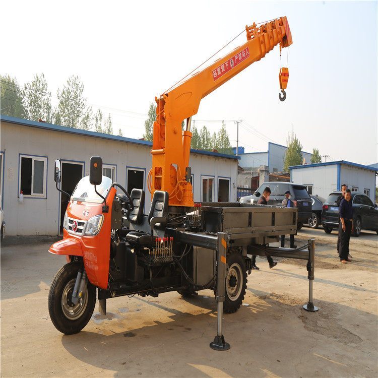 三輪隨車吊常年出售5噸平板農(nóng)用車產(chǎn)地可質(zhì)保一年