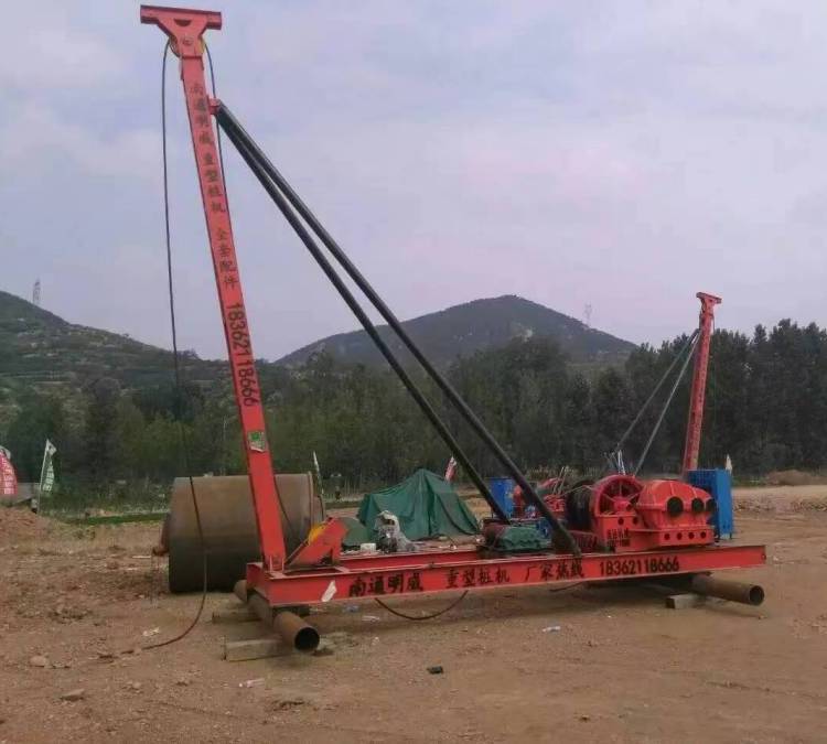 沖孔打樁機直徑2米錘頭8噸卷揚機40米導(dǎo)管全套配置
