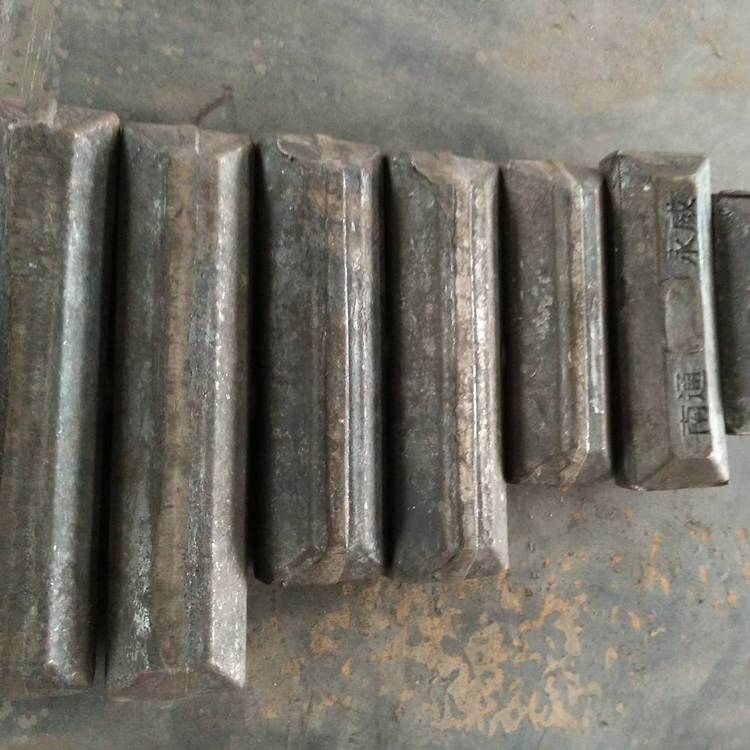打樁機(jī)花崗巖專用錘牙廠家批發(fā)耐磨鍛打錘齒質(zhì)量過硬