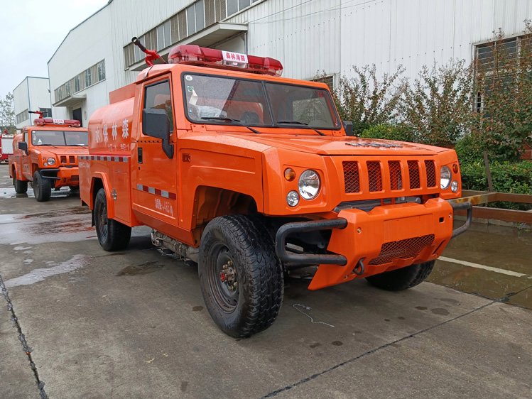 消防應(yīng)急運水車2噸小型森林消防供水車北汽勇士四驅(qū)越野消防車