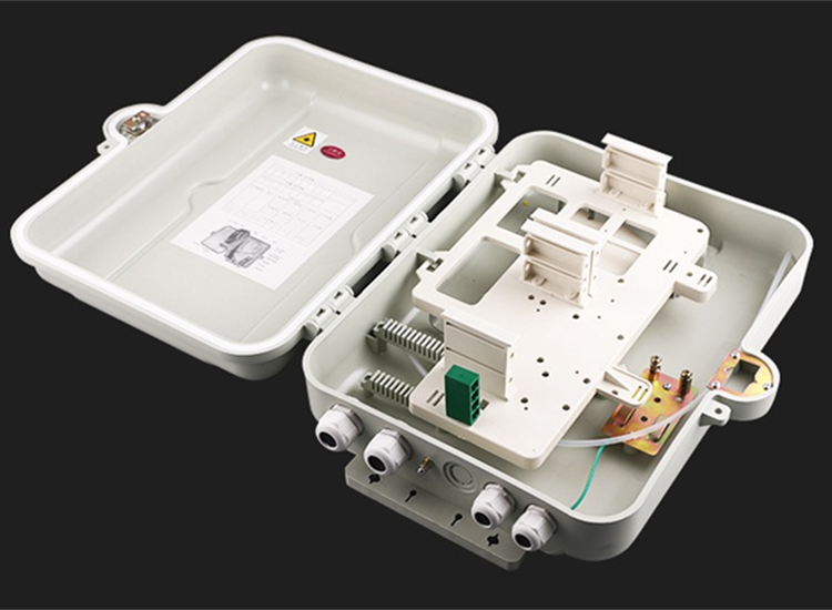 廣電網(wǎng)絡(luò)32路分光路器箱插片式1分32光分路器箱FTTH光纖分線(xiàn)盒