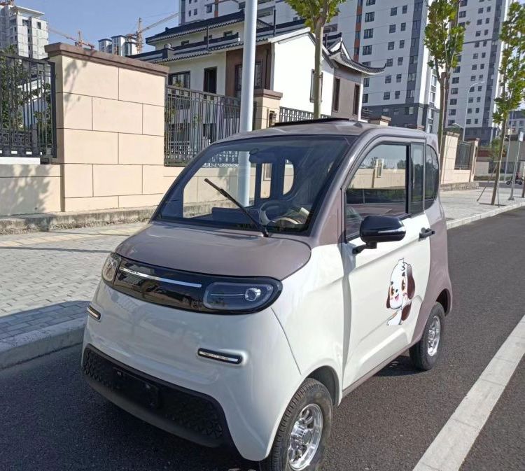 迷你學(xué)生接送車微型電動小汽車吉普新能源電車