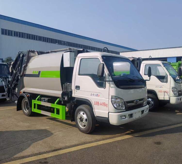 福田小卡5.8方壓縮垃圾車(chē)國(guó)六藍(lán)牌可下地下室壓縮車(chē)