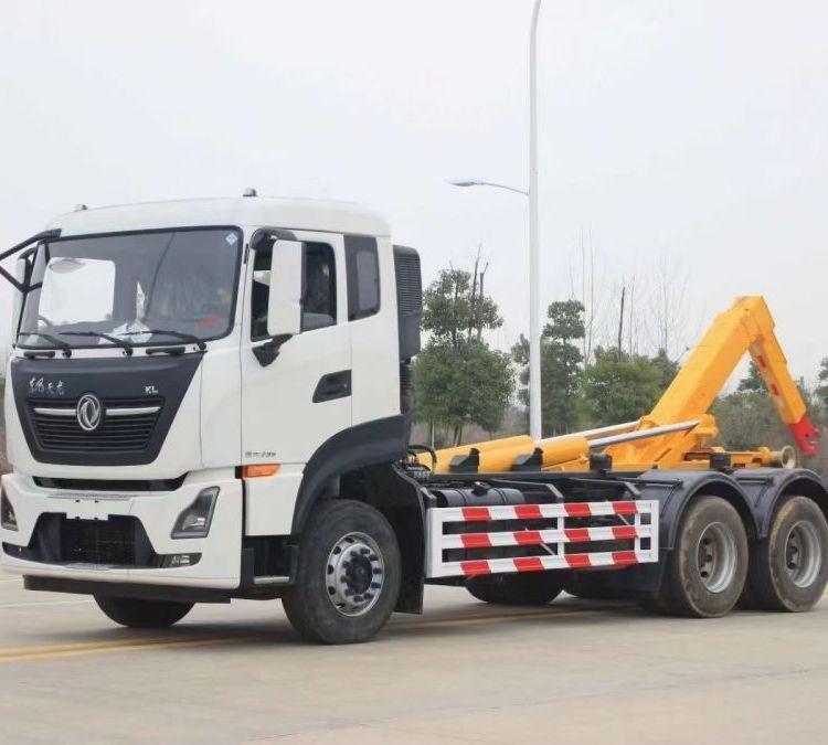 東風(fēng)天龍勾臂垃圾車適用于垃圾站轉(zhuǎn)運(yùn)整車液壓控制操作