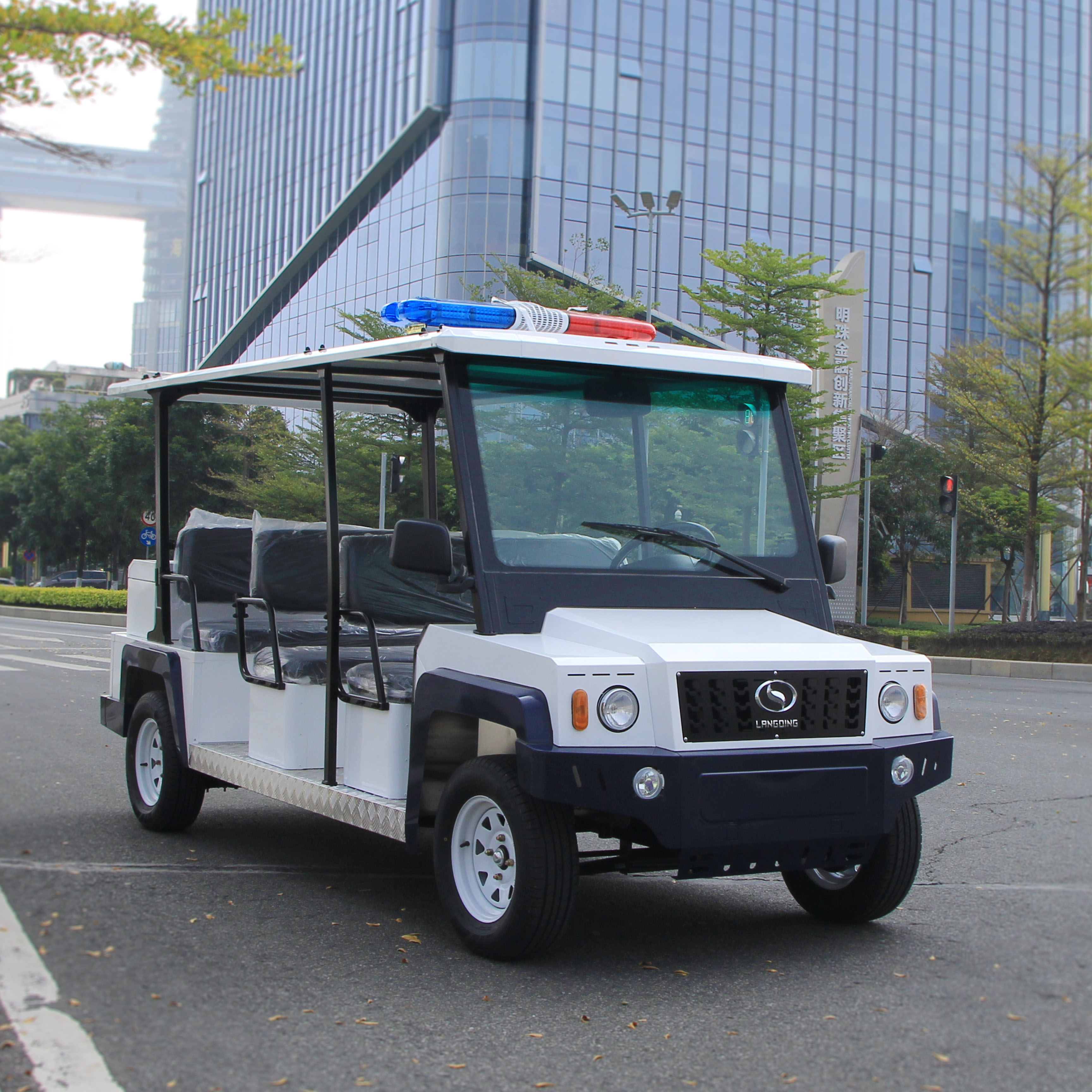 朗晴4座5座電動巡邏車電瓶巡查車新能源機場碼頭小區(qū)街道用定金