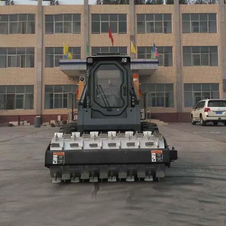 滑移裝載機(jī)附件斜角清掃器偏擺30度工程掃地機(jī)鏟叉挖掘臂