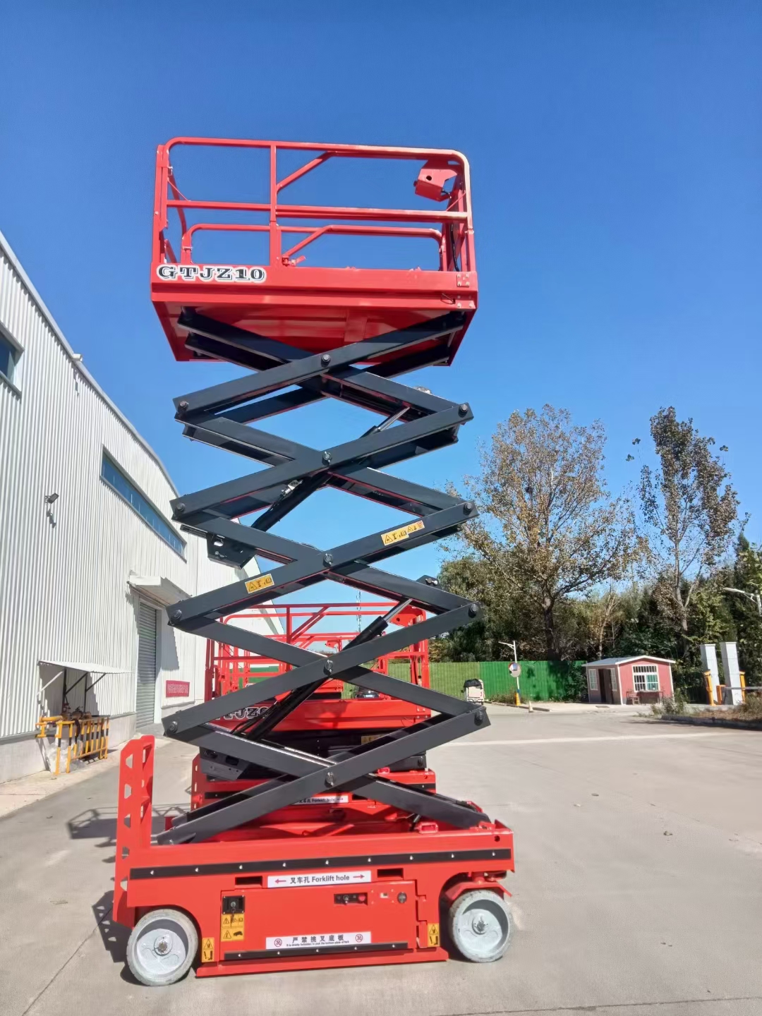 6-14米登高作業(yè)平臺全自動升降機(jī)自行走剪叉式電動液壓升降平臺