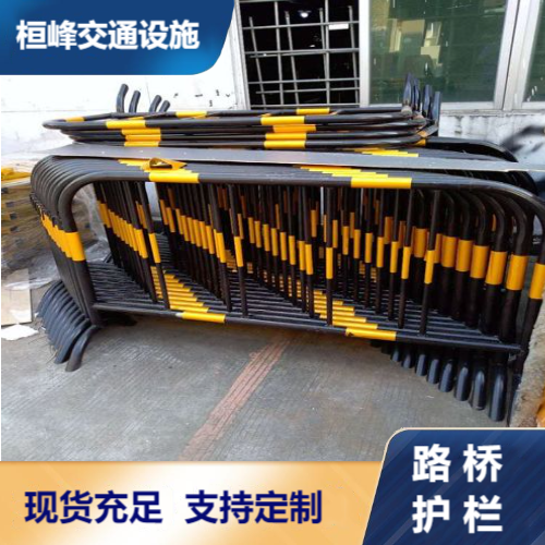 桓峰1500*1000mm鐵馬護(hù)欄大量現(xiàn)貨--道路施工專(zhuān)用