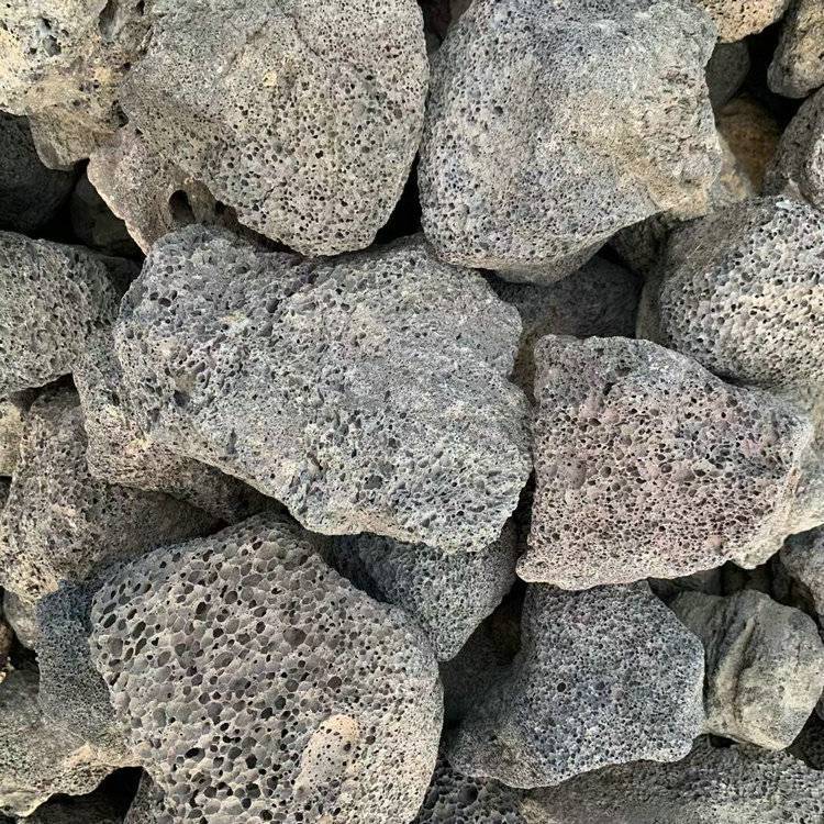 礦山工業(yè)級(jí)火山巖濾料大規(guī)格黑色火山石水處理