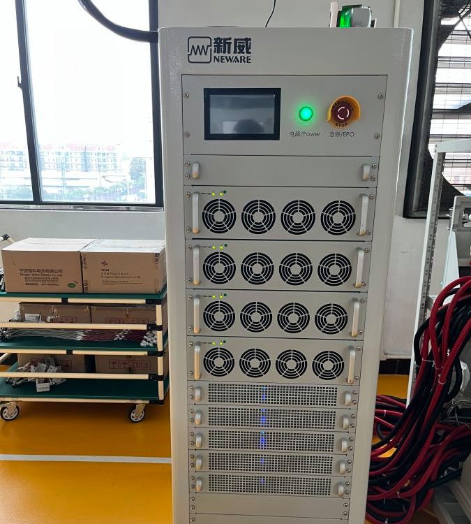 電池檢測柜新威品牌5V500A雙通道可并聯(lián)節(jié)能回饋