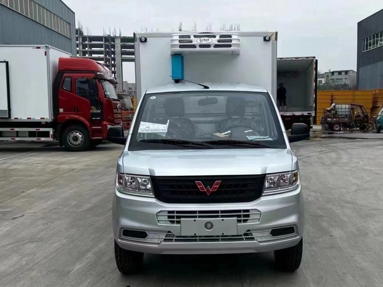 五菱小型廂式冷藏車(chē)2.0排量動(dòng)力大拉貨多箱子保溫性能