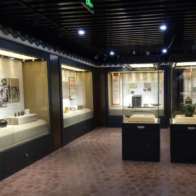 惠州博物館展柜銷售經(jīng)銷商定制的展柜精致美觀保證質(zhì)量