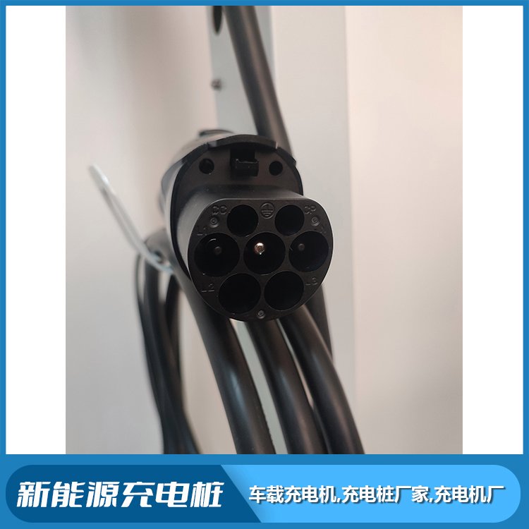 停車(chē)場(chǎng)共享凱源私家車(chē)電動(dòng)汽車(chē)充電樁掃碼刷卡適配