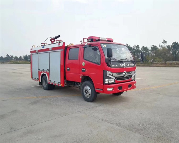 水罐消防車東風(fēng)慶鈴福田救援車景區(qū)公園消防巡邏車流量大射程遠(yuǎn)