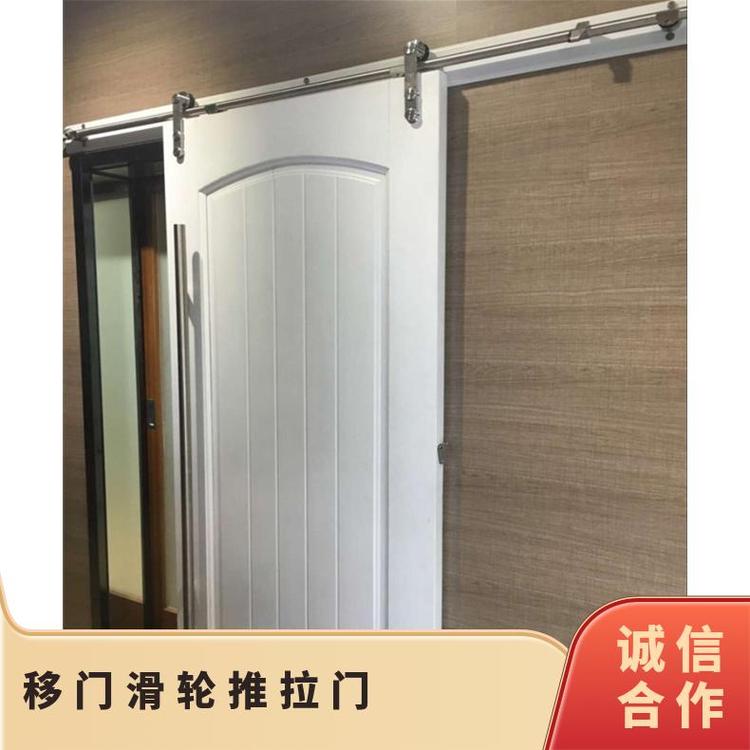 花鍵五金谷倉(cāng)門滑輪移動(dòng)順暢符合安全標(biāo)準(zhǔn)運(yùn)行穩(wěn)定性高