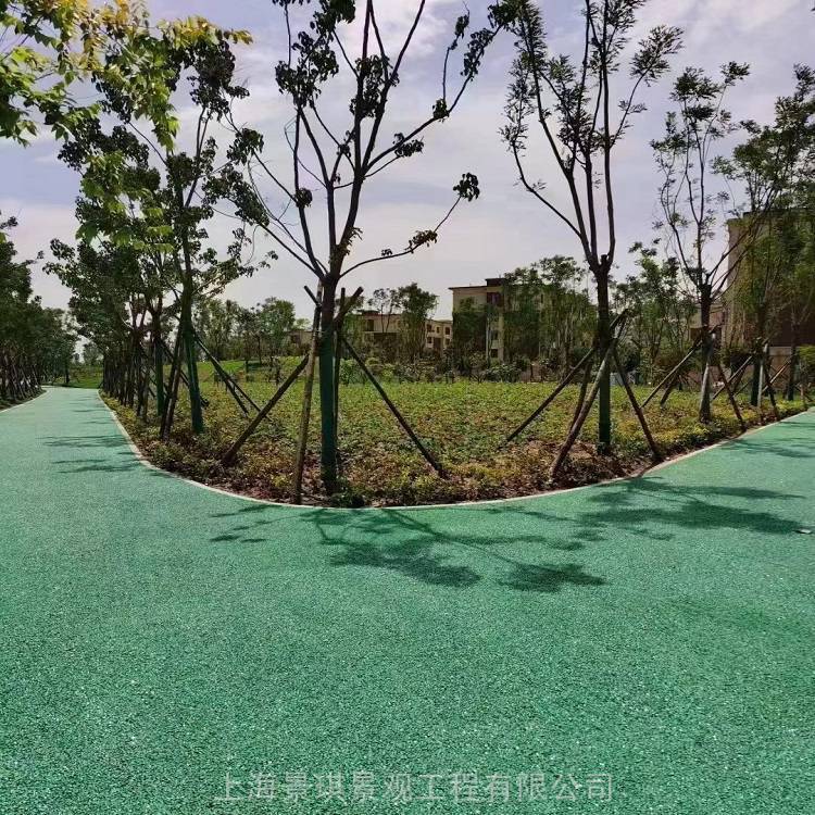 海綿城市建設(shè)合作商承接上海市透水混凝土彩色滲水路面工程