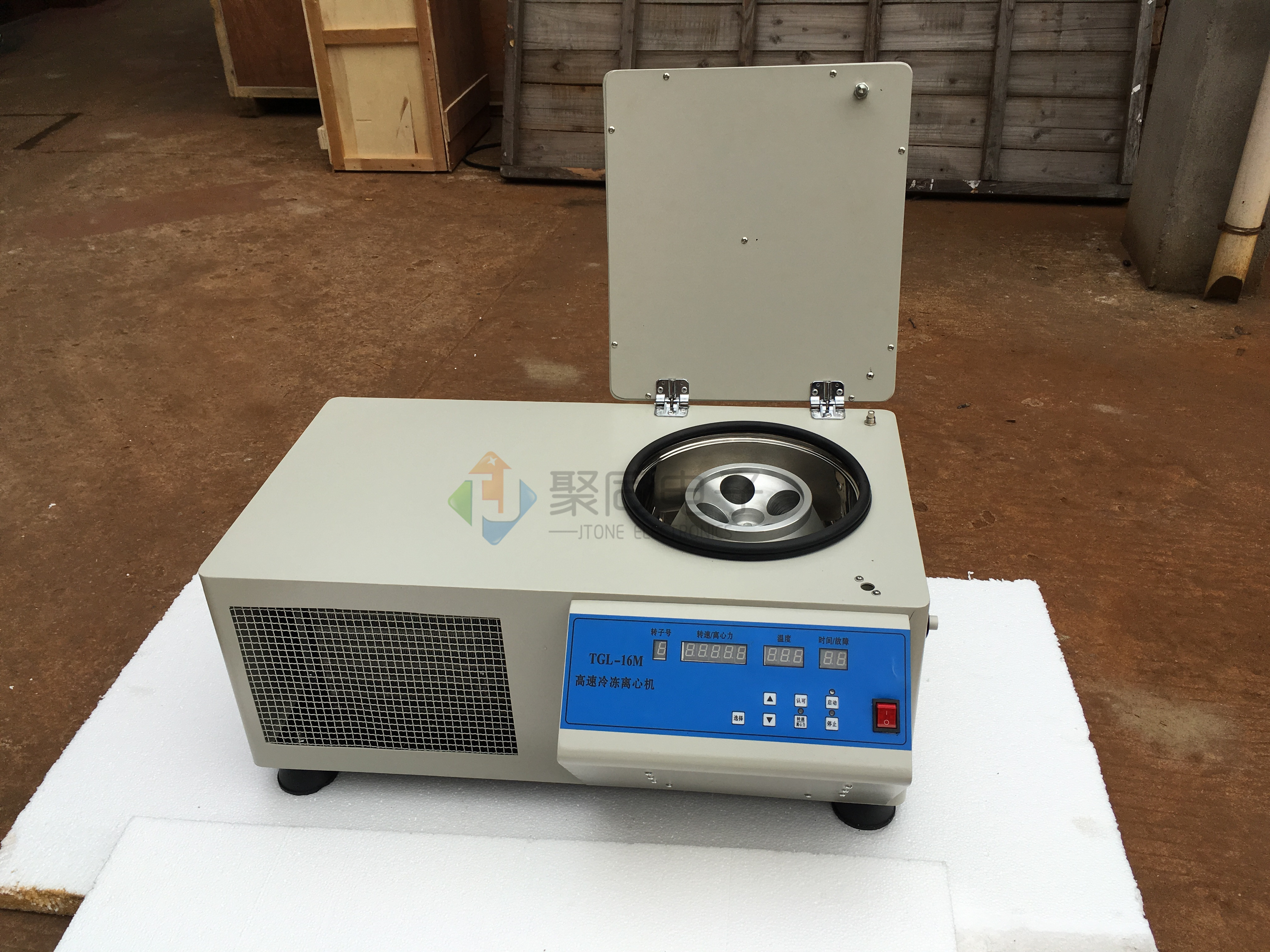 聚同電子低溫離心機(jī)TGL-16M適用于PCR實(shí)驗(yàn)操作簡便