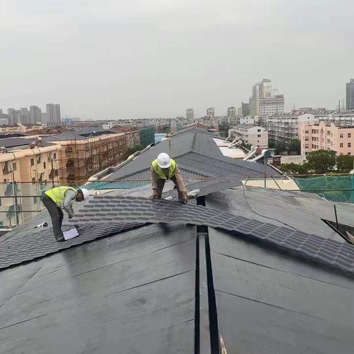 長治市新農(nóng)村建設(shè)仿古樹脂瓦施工安裝廠家全新原料生產(chǎn)安固瓦業(yè)