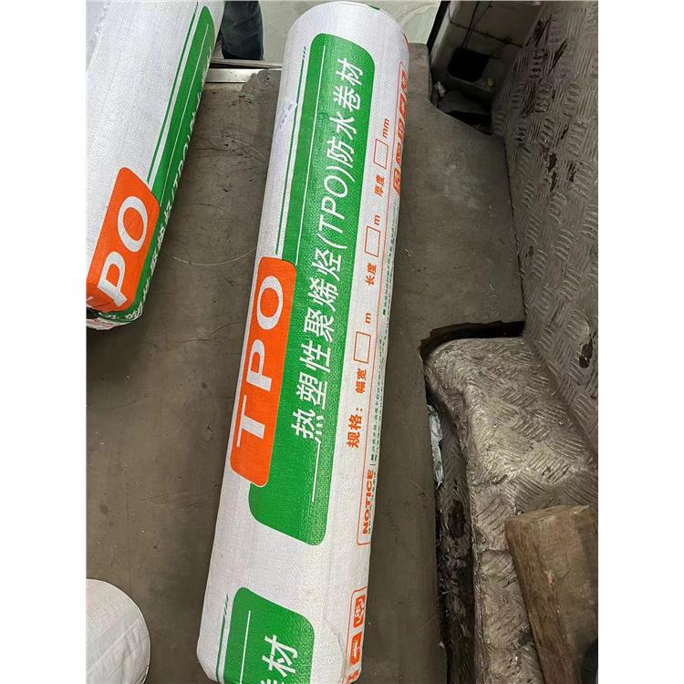 熱塑性聚烯烴TPO防水卷材外露熱熔焊接纖維內(nèi)增強(qiáng)TMP塑鋼瓦屋