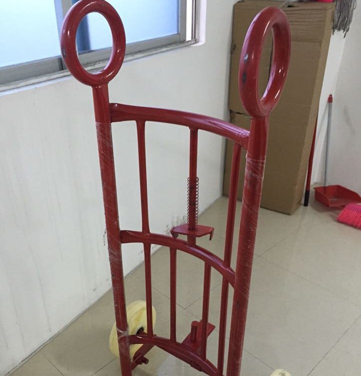批發(fā)油桶車油桶手推車手推油桶車鐵油桶搬運(yùn)車手動油桶搬運(yùn)車