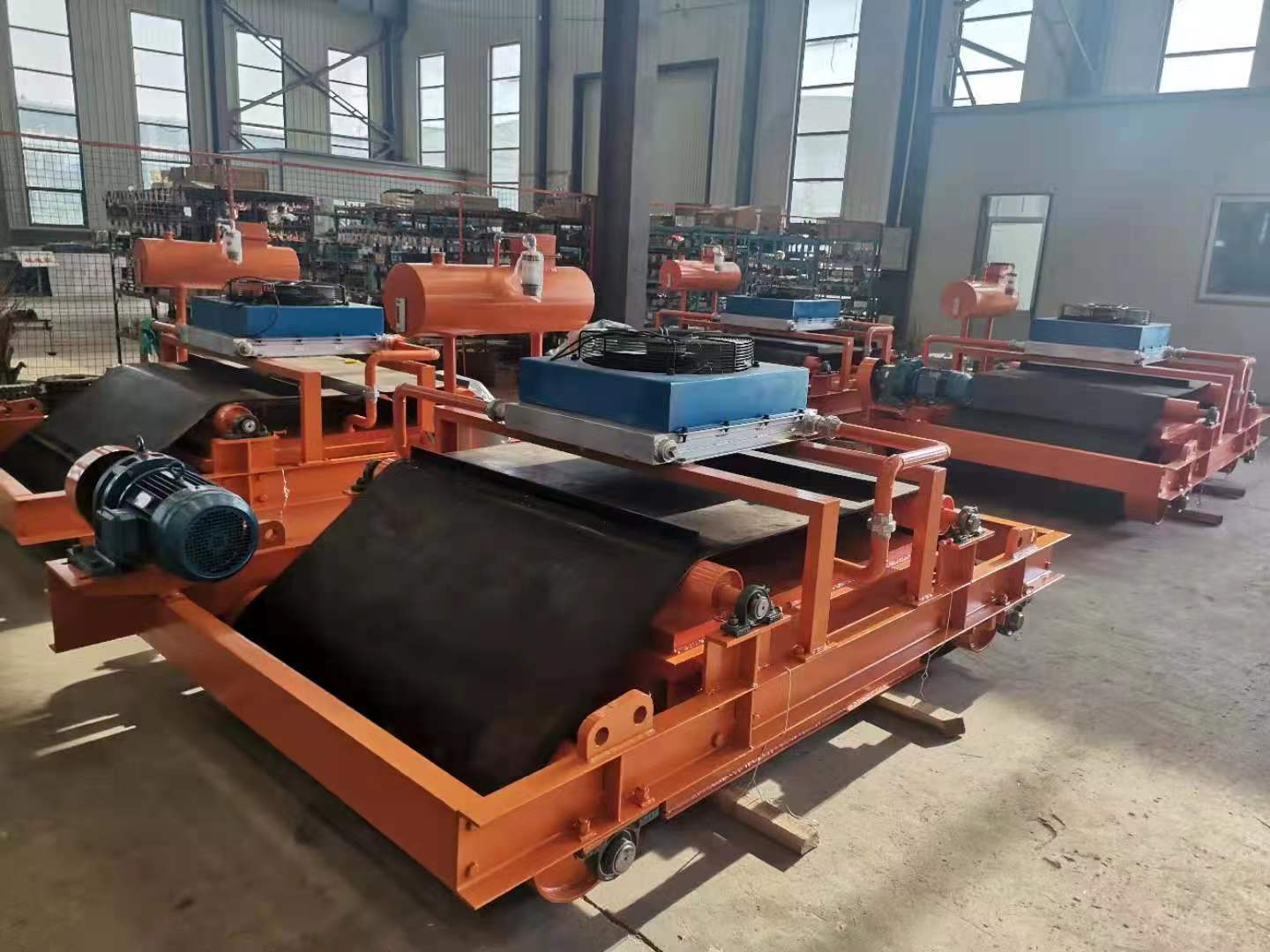 強迫油循環(huán)電磁自卸式除鐵器自動卸鐵溫度低吸力大科力華