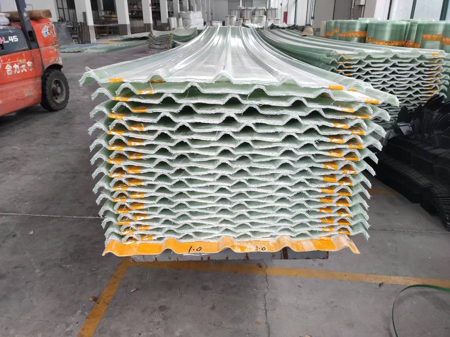FRP透明波紋板纖維瓦楞廠房頂棚瓦遮陽光板透明板阻燃防腐采光瓦